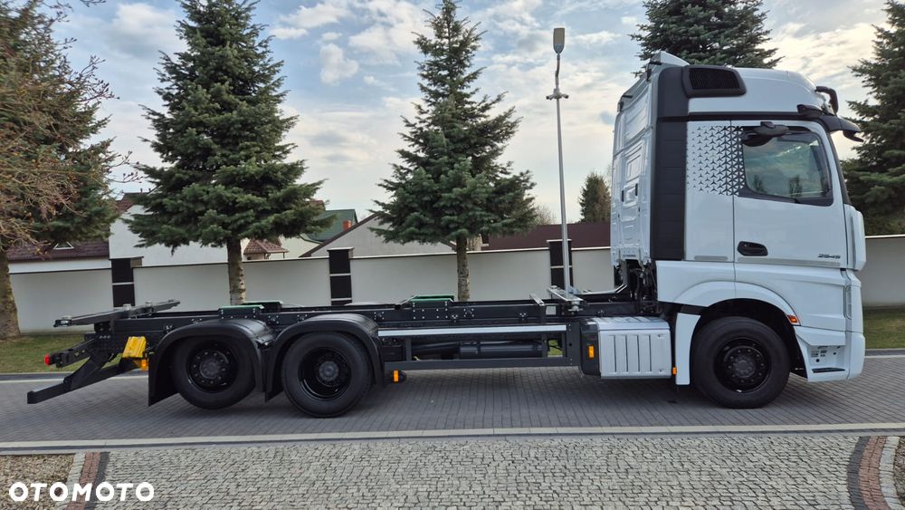 Mercedes-Benz MERCEDES-BENZ///ACTROS/// BIG SPACE///2022///BDF/// NOWY///NIE UŻYWANY/// JEDYNE 12 TYŚ KM///SALONKA/// KAMERY///VIRTUAL COCPIT///FULL LED///STAN JAK NOWY. - 6