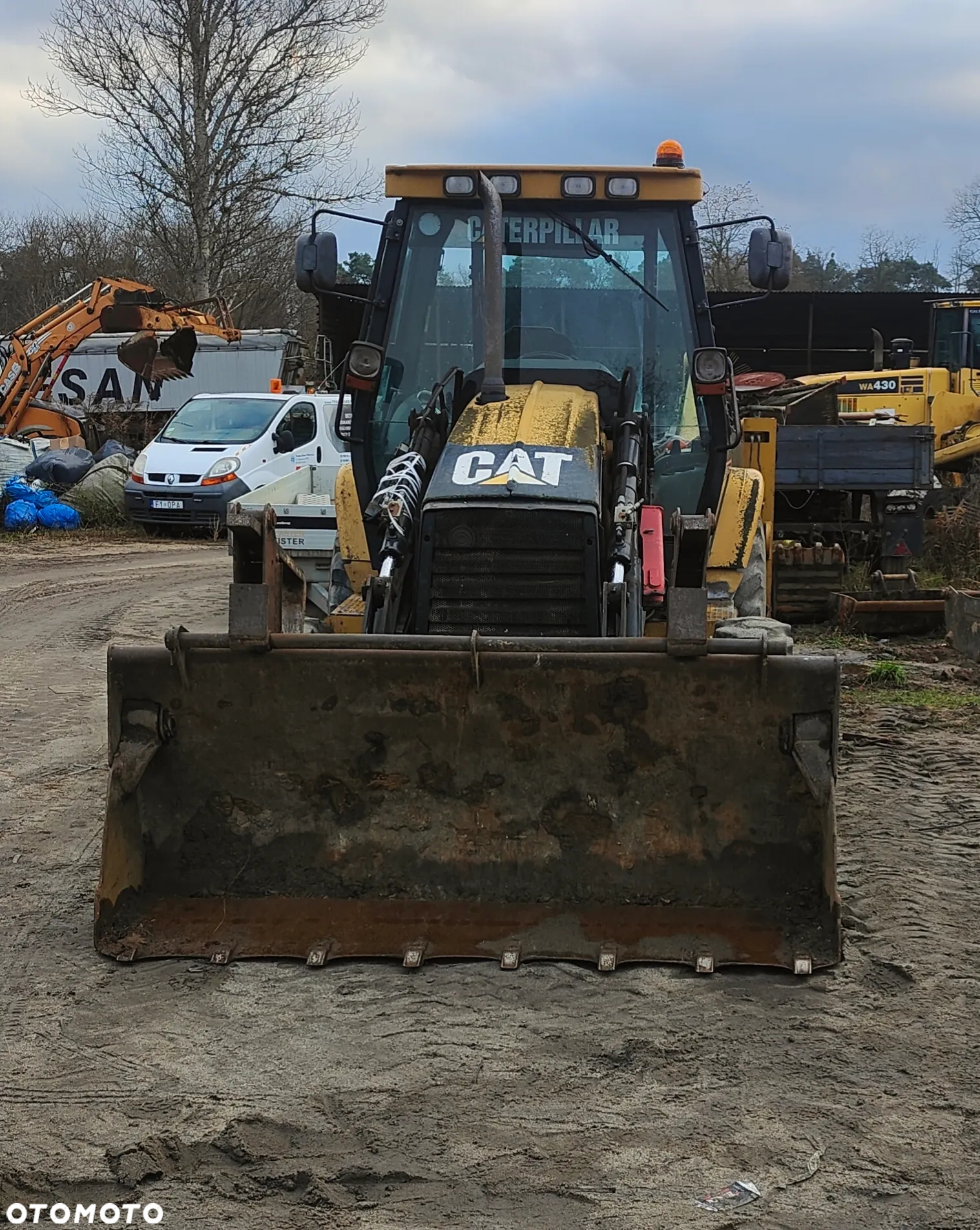 Caterpillar 442D - 8