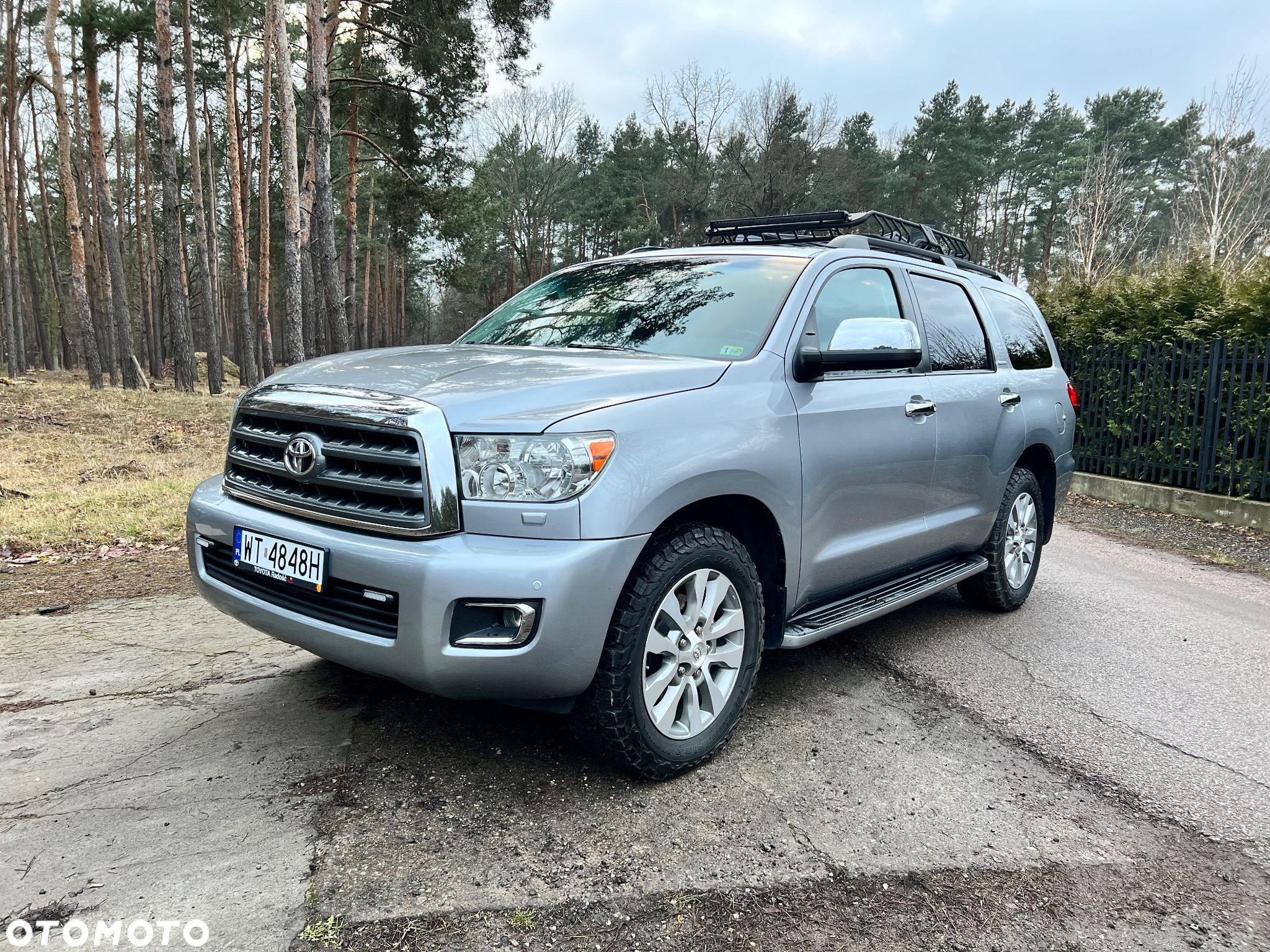 Toyota Sequoia - 13