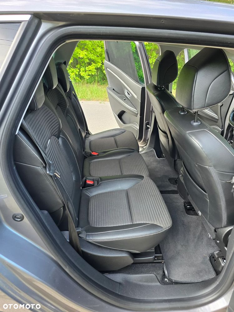 Renault Scenic - 22