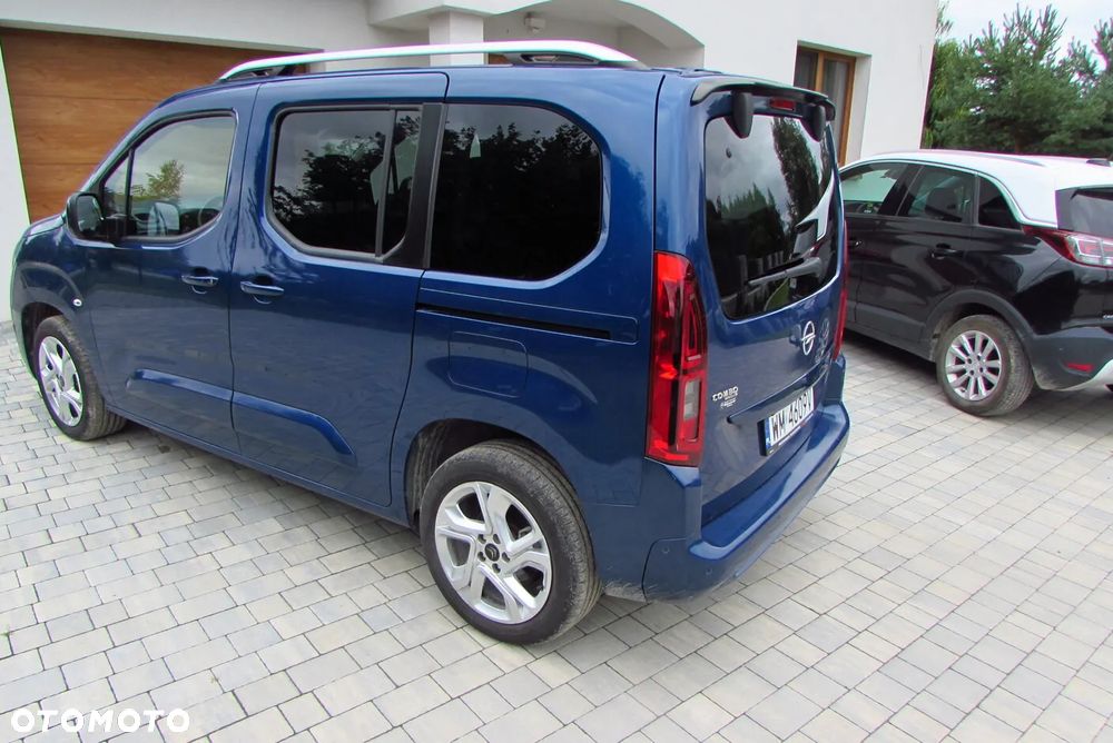 Opel Combo 1.2 Turbo Start/Stop Automatik Innovation - 4
