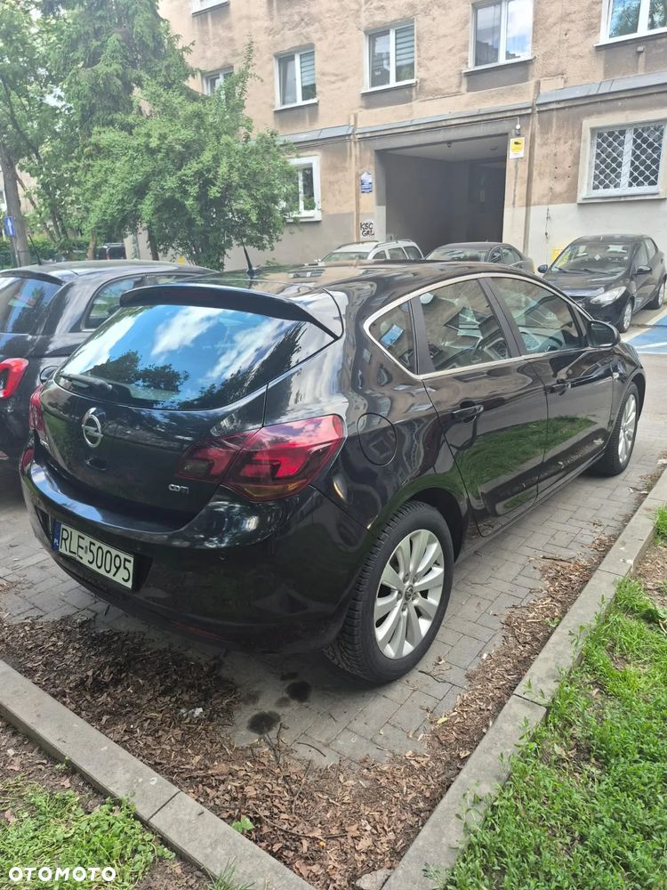 Opel Astra 1.7 CDTI Cosmo - 3