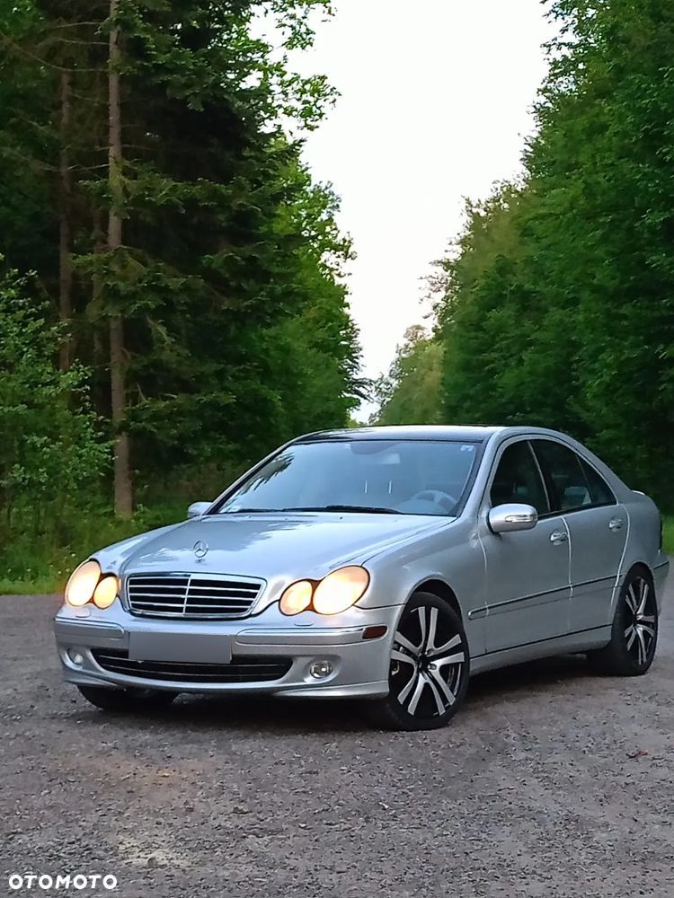 Mercedes-Benz Klasa C 350 4Matic 7G-TRONIC SPORT EDITION - 1