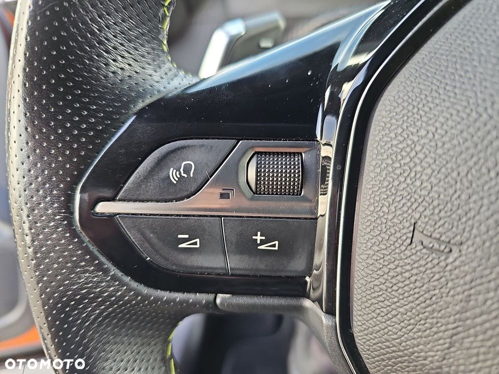 Peugeot 2008 - 14