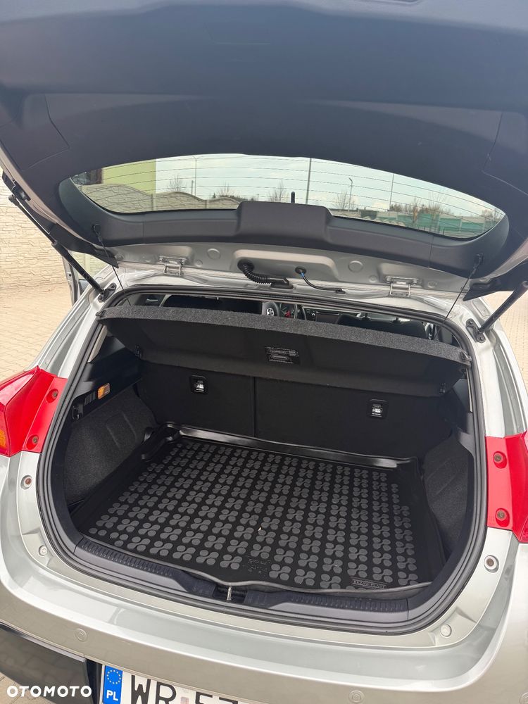 Toyota Auris 2.0 D-4D Life - 10