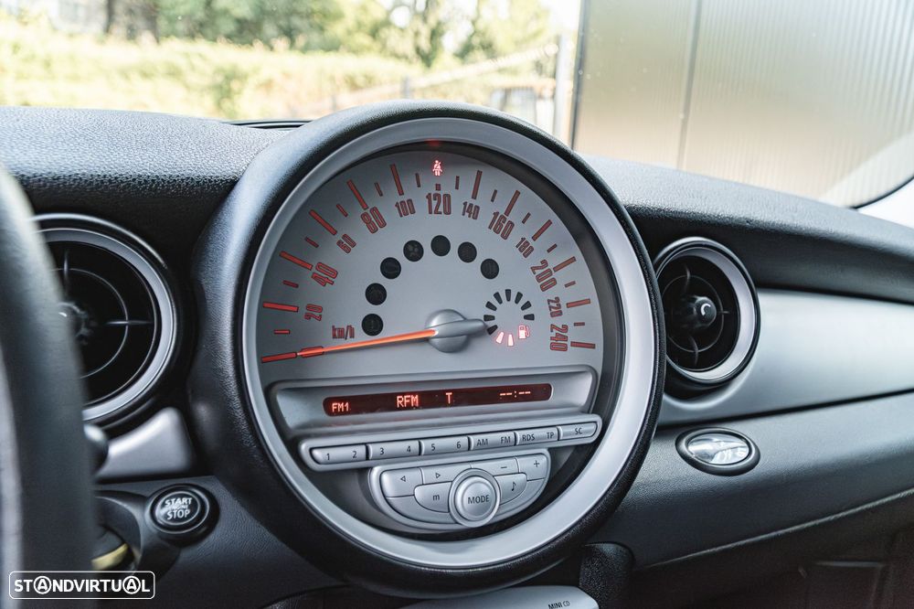 MINI Clubman Cooper D - 14