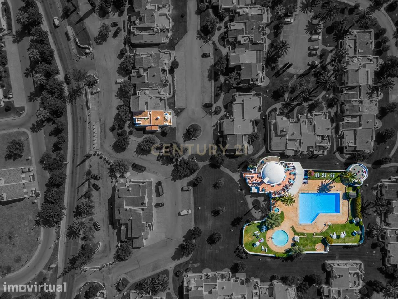 Moradia T2 à Venda na Aldeia do Golf - Vilamoura - Grande imagem: 3/27
