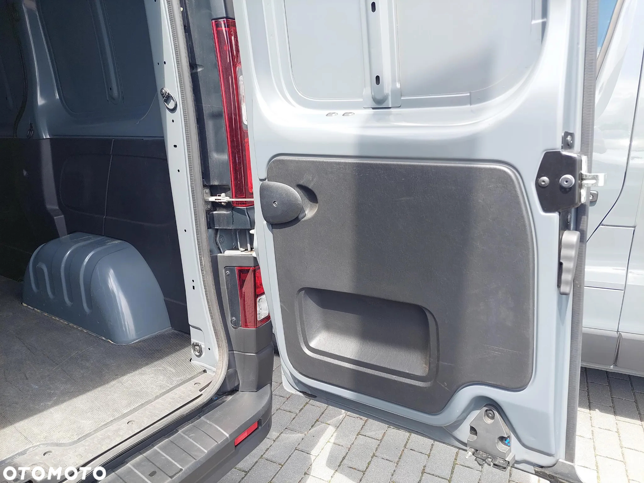 Renault Trafic - 24