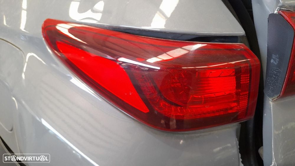 Farolim esquerdo HYUNDAI Kauai (OS) - 1