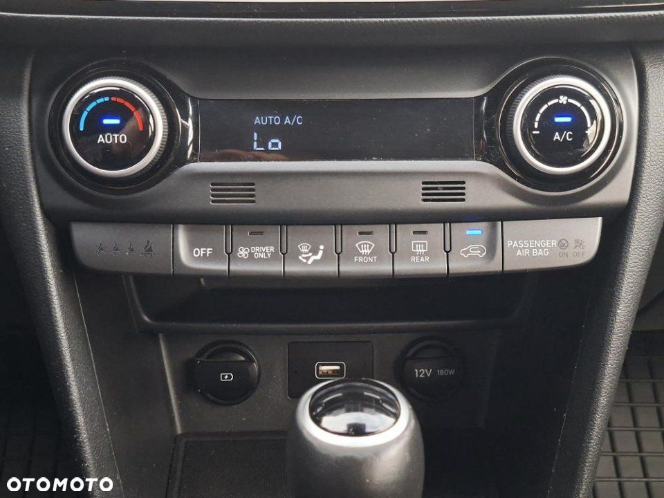 Hyundai Kona - 30