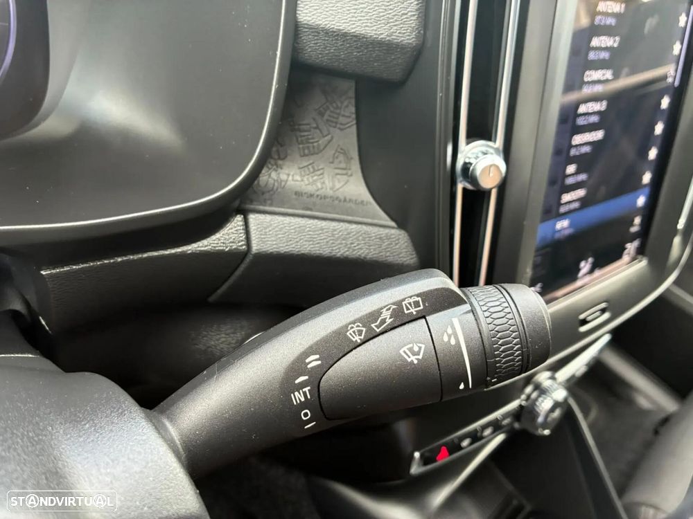 Volvo XC 40 1.5 T2 Momentum Plus Geartronic - 18