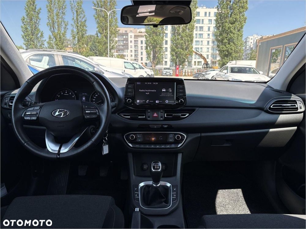 Hyundai i30 1.5 DPI Smart - 12