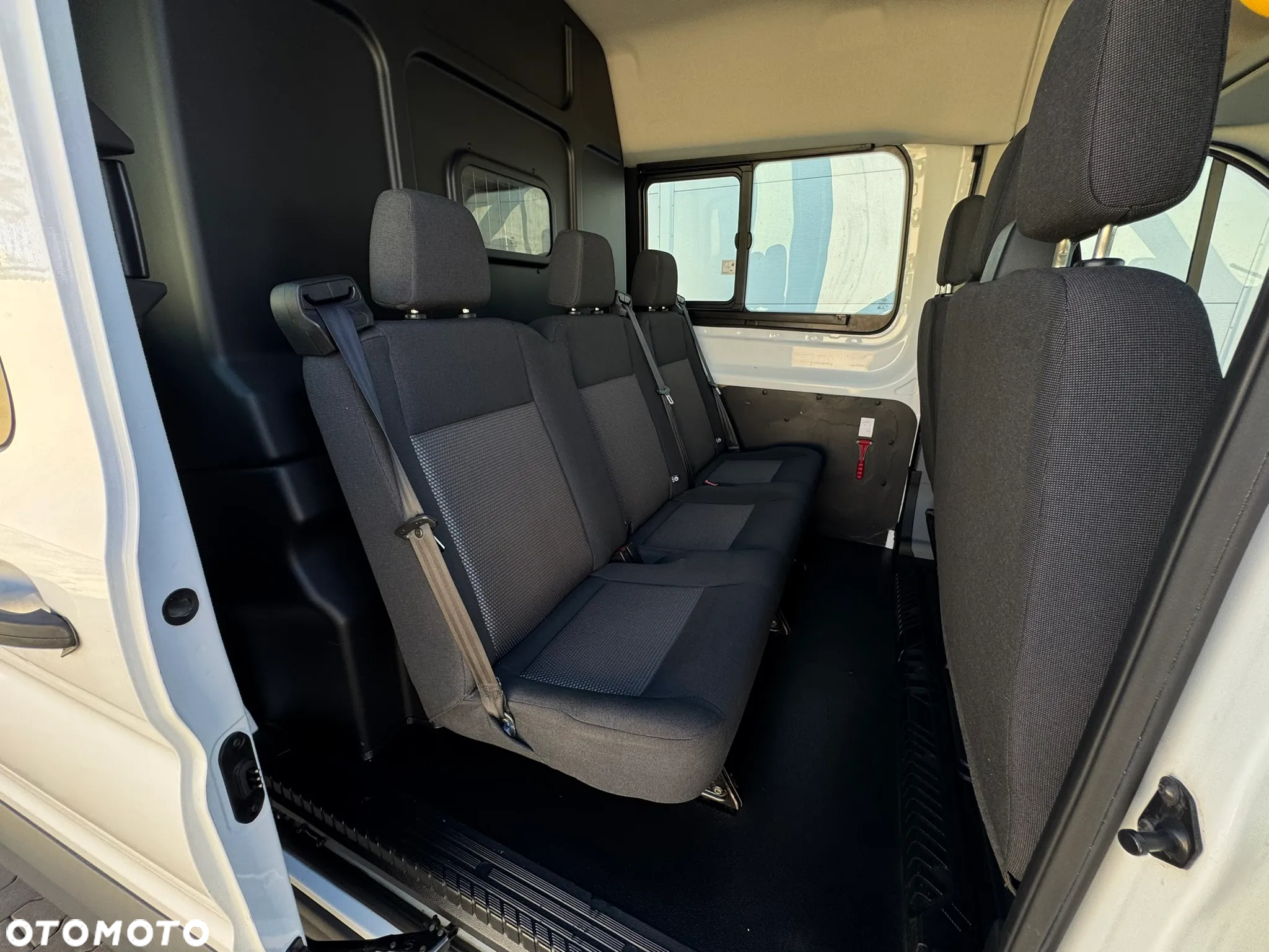 Ford Transit - 19