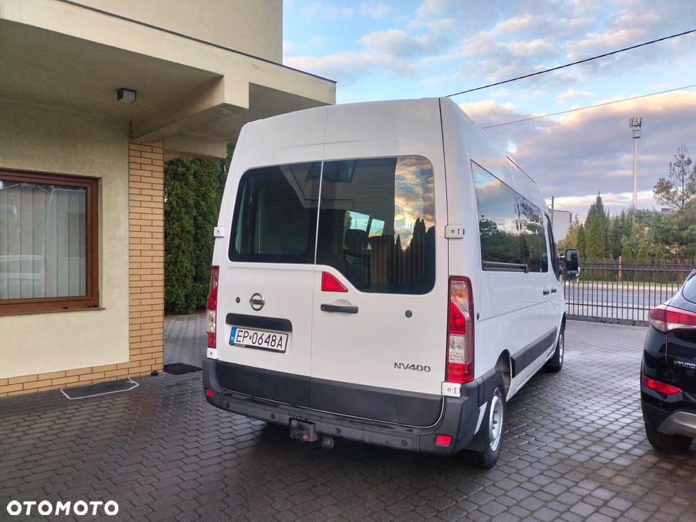 Nissan NV400 - 11