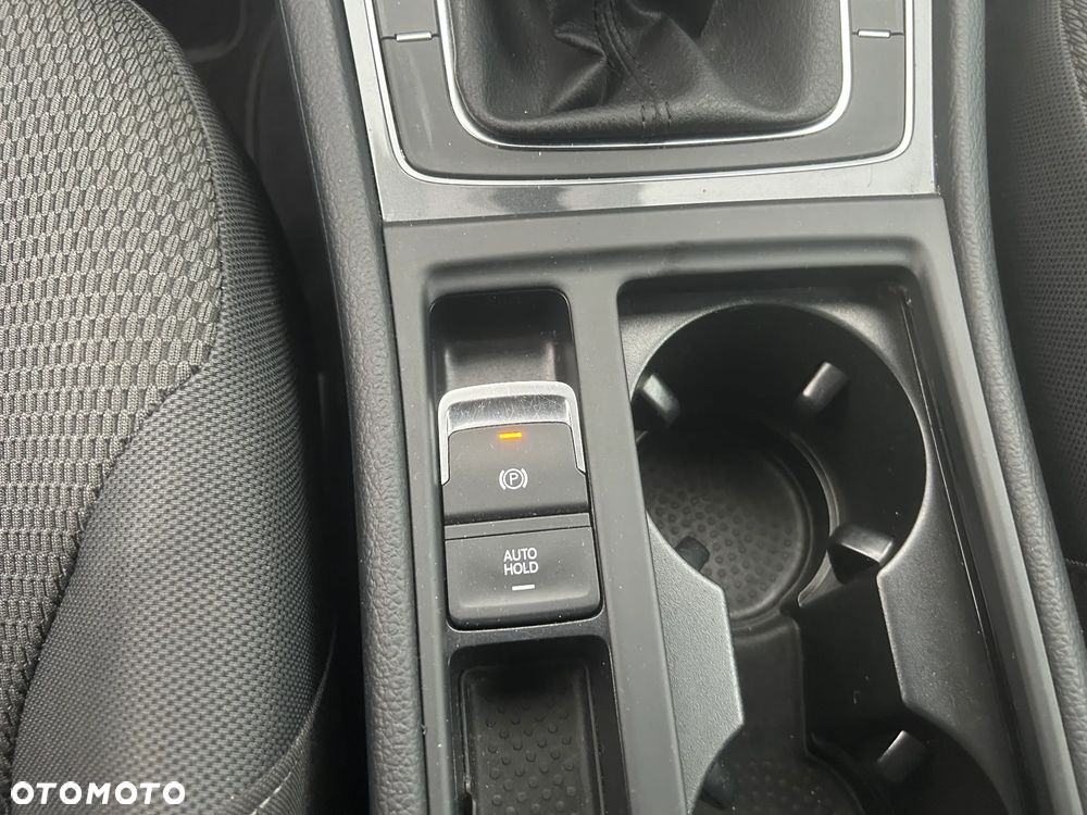 Volkswagen Golf 1.5 TSI BMT Comfortline - 31