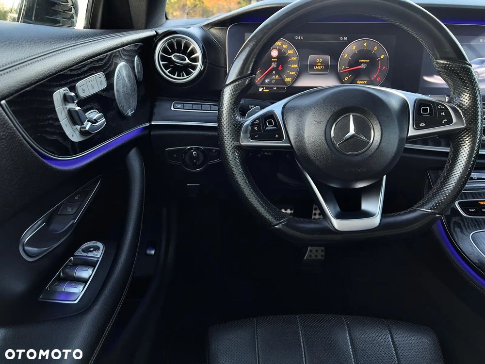Mercedes-Benz Klasa E 300 Coupe 9G-TRONIC - 14