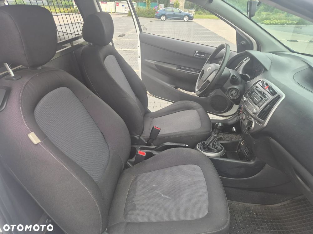 Hyundai i20 1.25 Classic + - 19