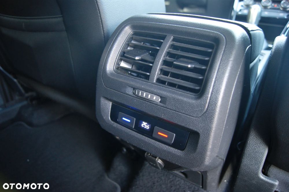 Volkswagen Touran 2.0 TDI BMT Highline DSG - 21