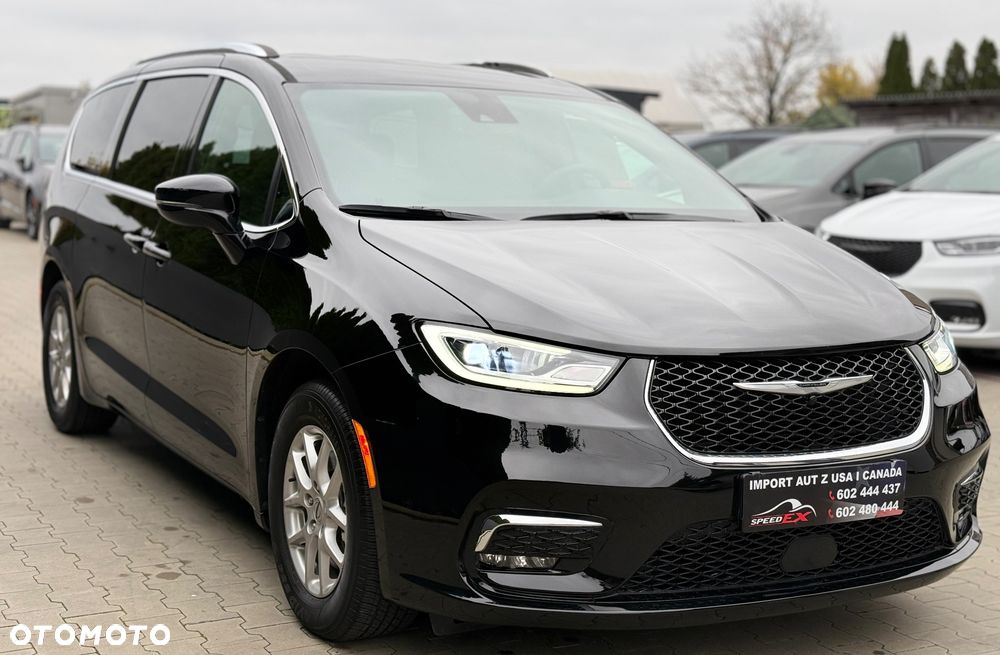 Chrysler Pacifica - 6
