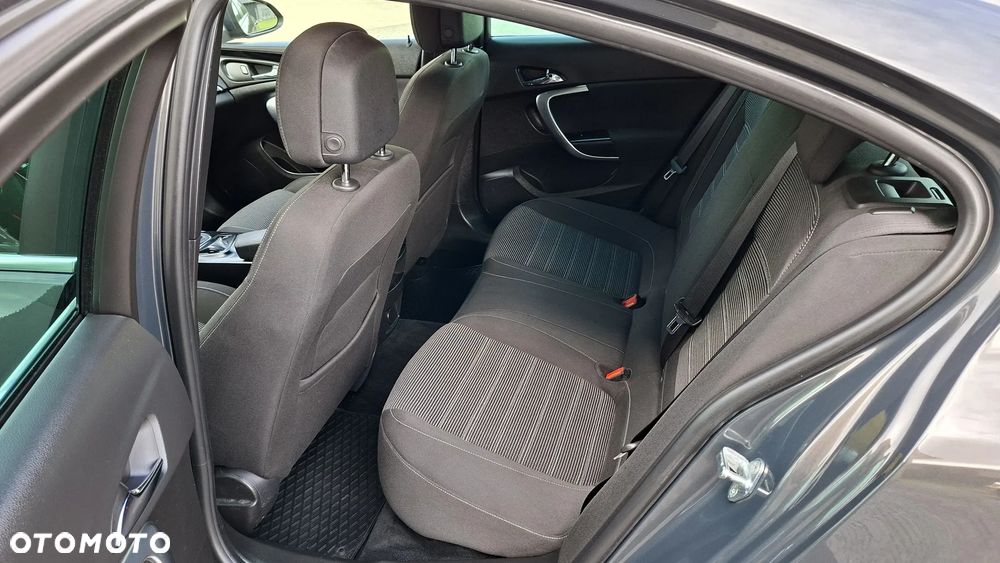 Opel Insignia 1.4 T Executive S&S - 25