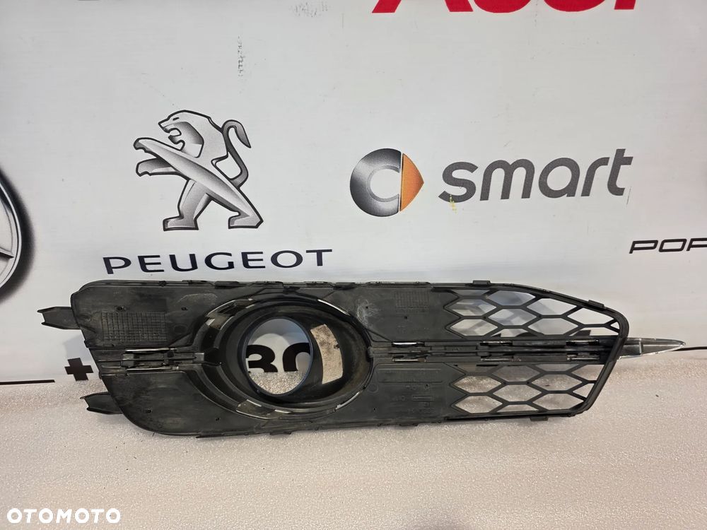 AUDI A6 C7 S-LINE 10- LEWA / PRAWA KRATKA BOCZNA ZDERZAKA PRZEDNIEGO PRZÓD NR 4G0807681E , 4G0807681K / 4G0807682E , 4G0807682K NR AUKCJI KB23 - 10