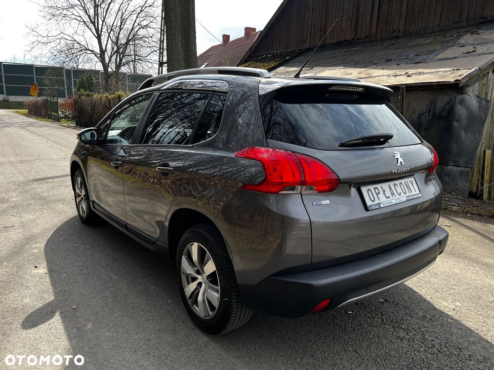 Peugeot 2008 1.2 VTi Allure - 3
