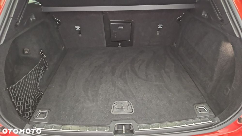 Volvo XC 60 B4 B R-Design - 23
