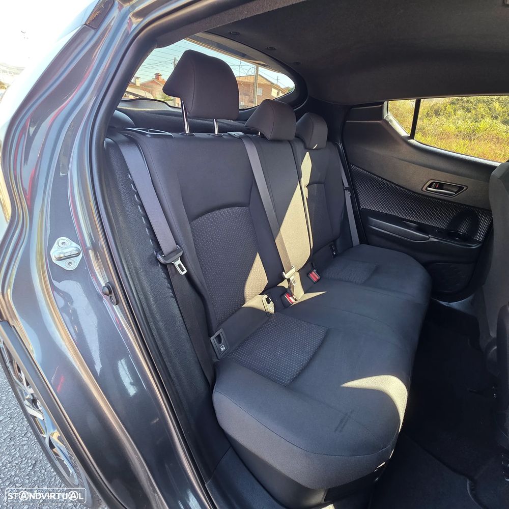 Toyota C-HR 1.8 Hybrid Square Collection - 13