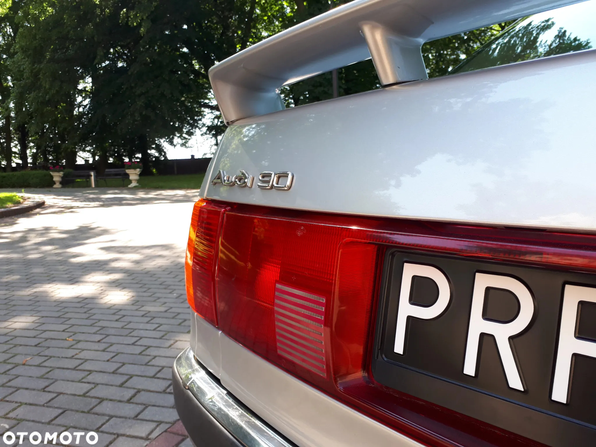 Audi 90 2.0 - 12