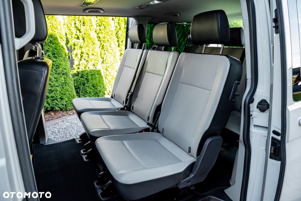 Volkswagen Caravelle 2.0 TDI L2 Trendline DSG - 18