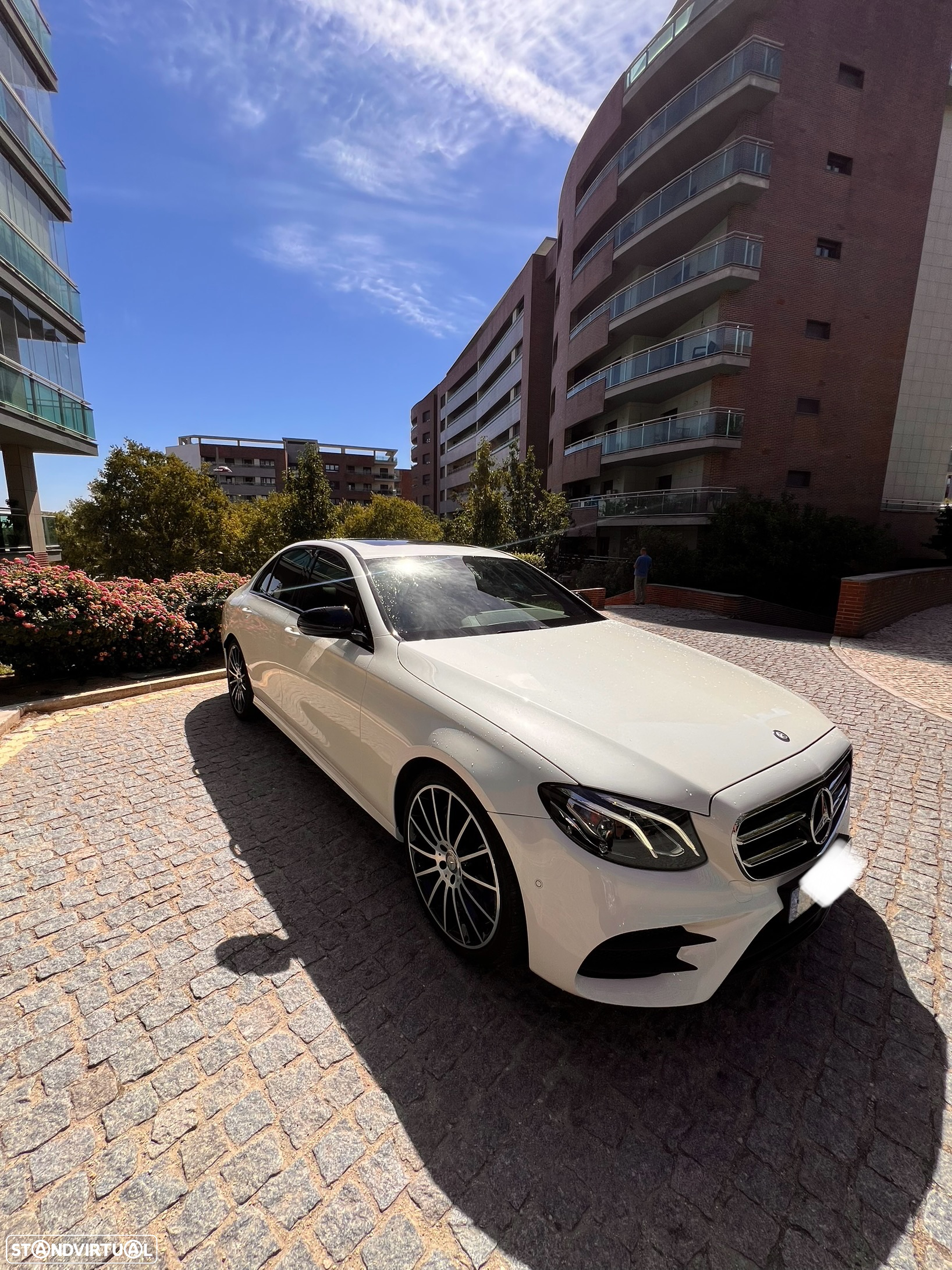 Mercedes-Benz E 220 d AMG - 4