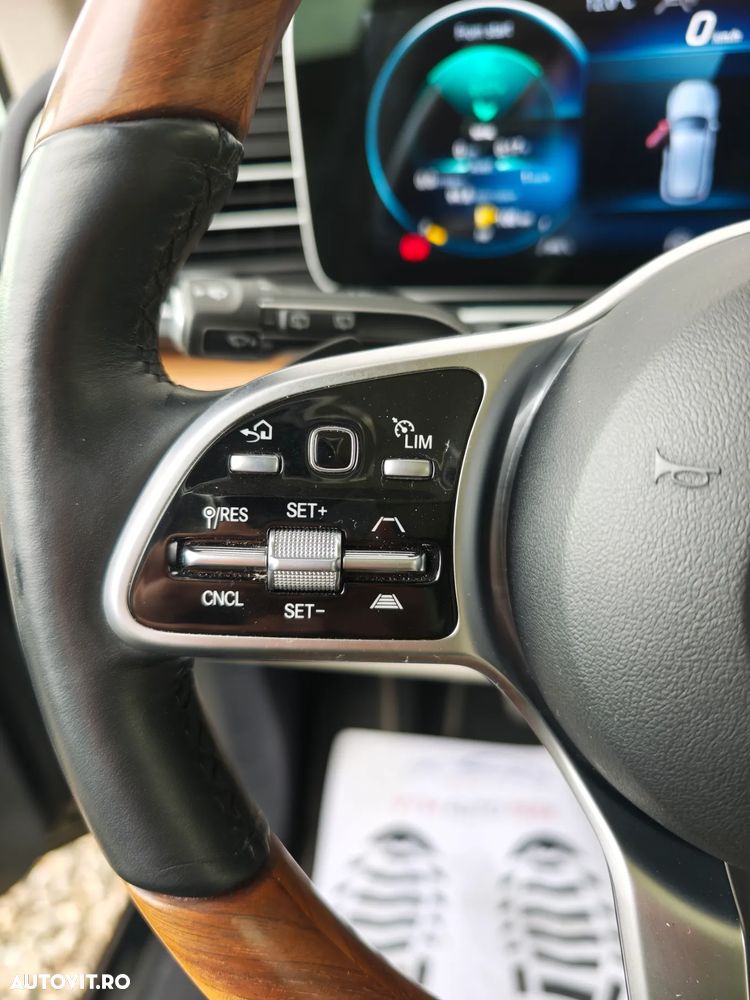 Mercedes-Benz GLE - 22