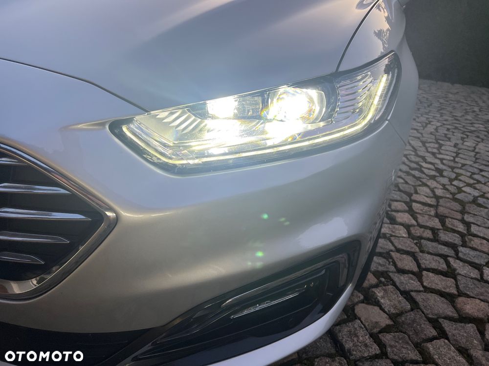 Ford Mondeo 2.0 EcoBlue Titanium - 28