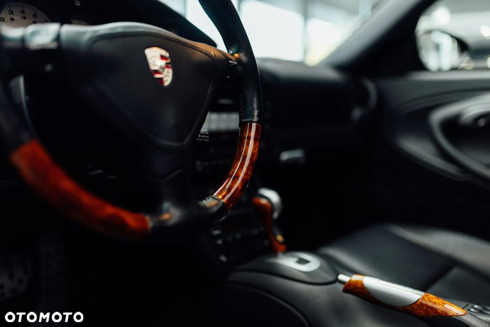 Porsche 911 - 21