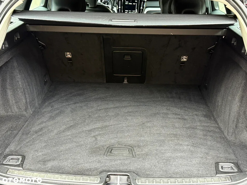 Volvo V60 D4 Inscription - 40