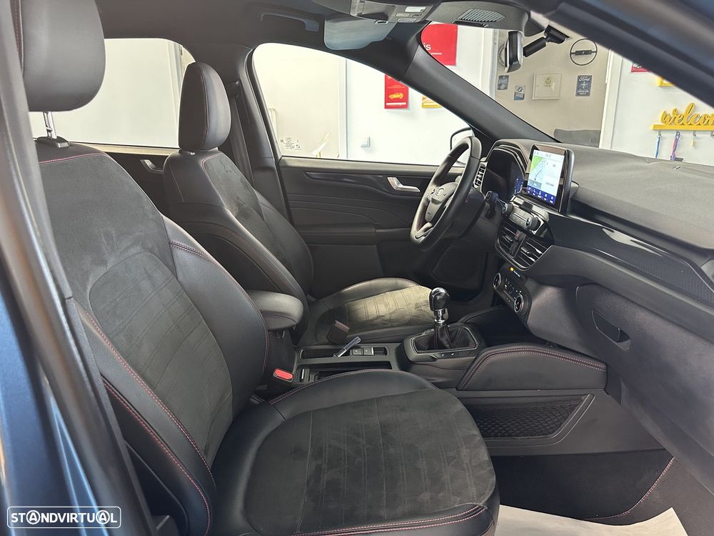 Ford Kuga 1.5 EcoBoost ST-Line - 27
