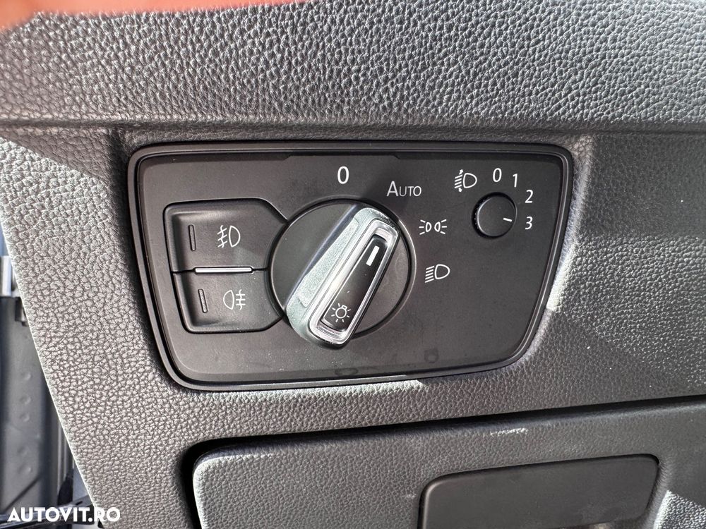 Volkswagen Passat 2.0 TDI Comfortline - 21