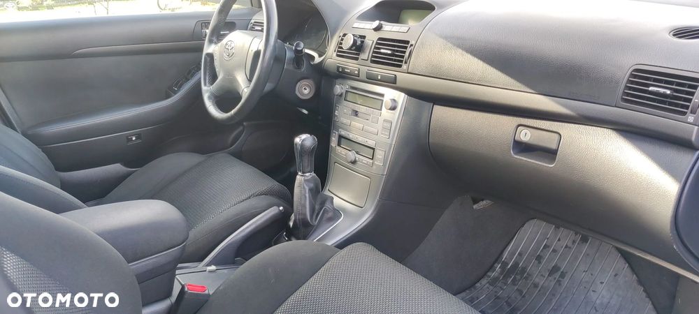 Toyota Avensis 1.8 VVT-i Sol - 12