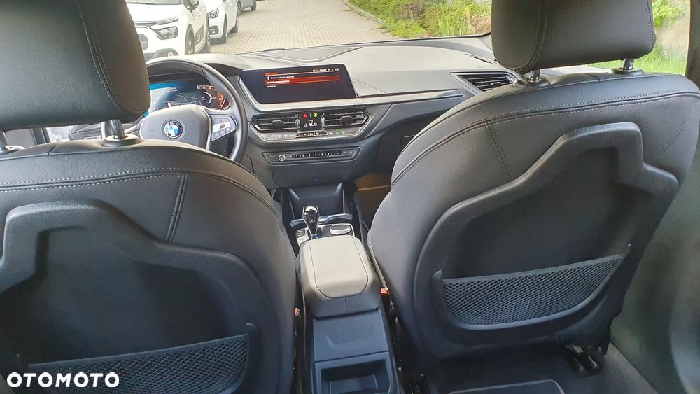 BMW Seria 1 118i Sport Line - 15