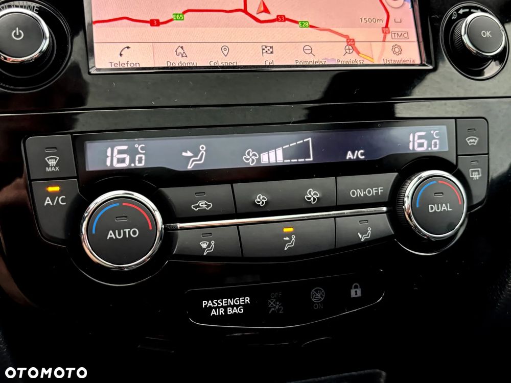 Nissan Qashqai 1.3 DIG-T N-Connecta - 22