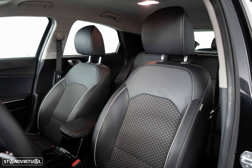 Kia XCeed 1.6 GDi PHEV Drive - 8