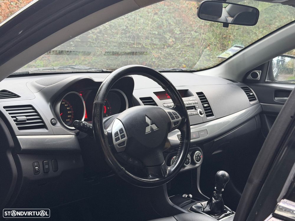 Mitsubishi Lancer 2.0 DI-D Intense + Pk Co. FPF - 37