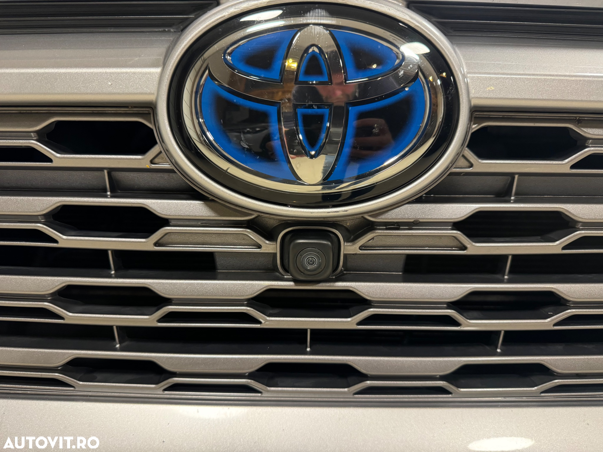 Toyota RAV4 2.5 4x4 Hybrid Team Deutschland - 31