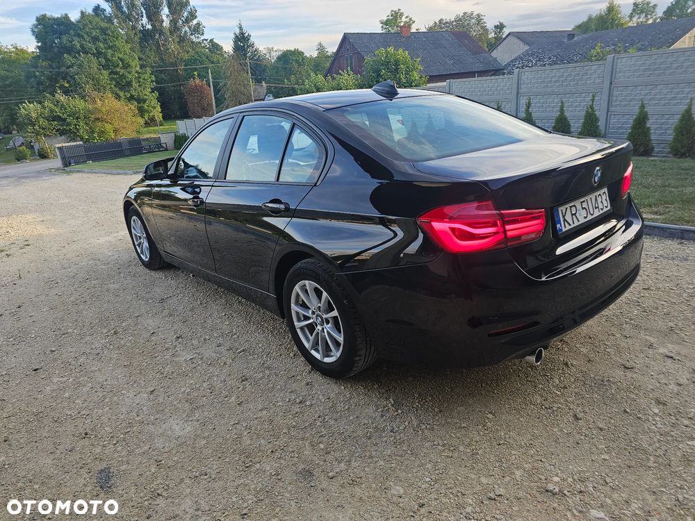 BMW Seria 3 316d - 8