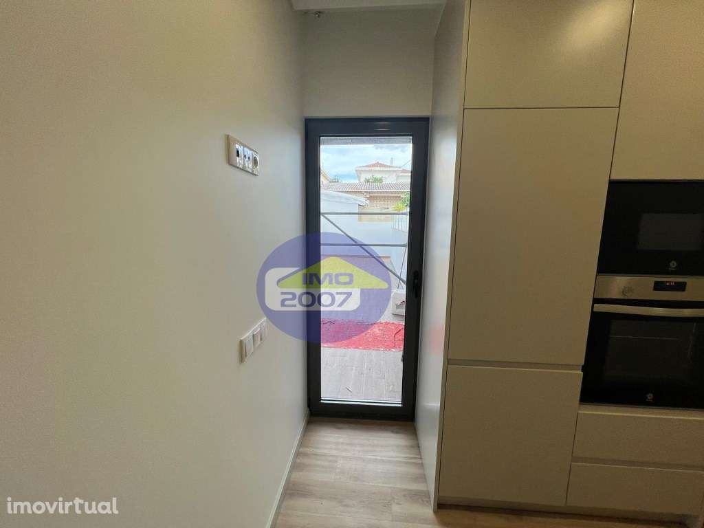 Andar moradia t3 renovado, centro de Espinho - Grande imagem: 5/21