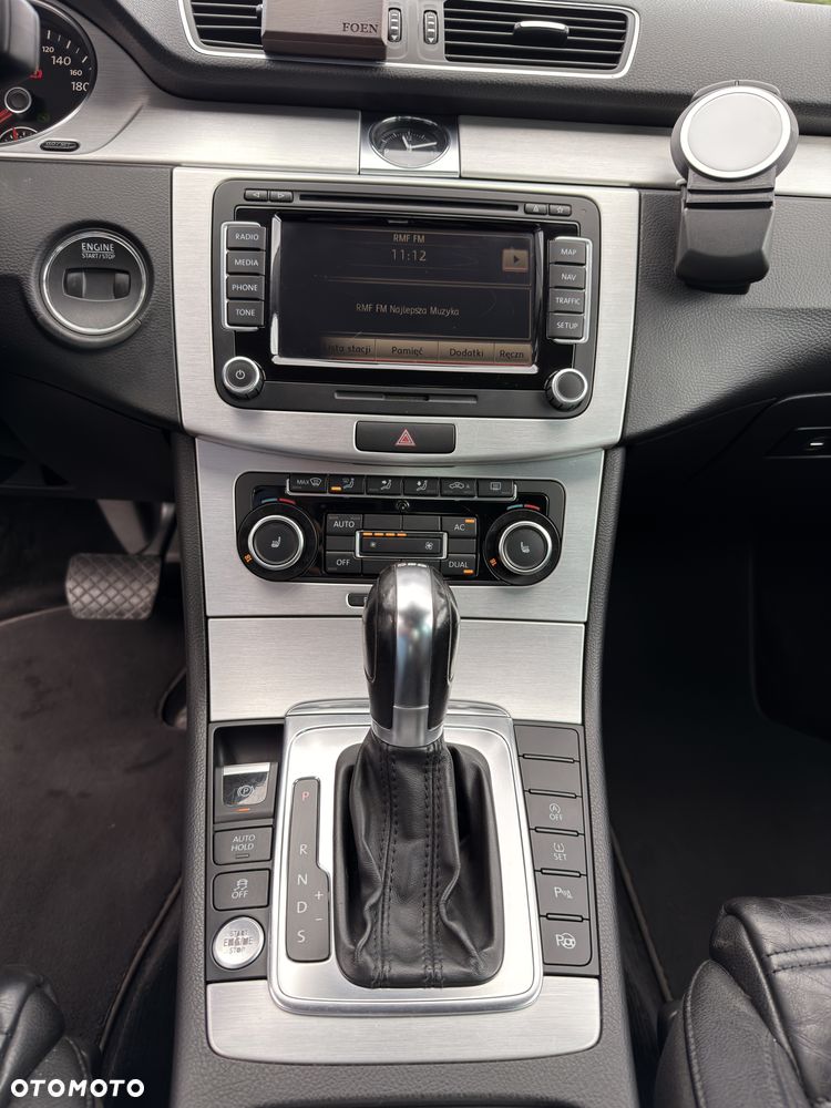 Volkswagen Passat 2.0 TDI DPF Highline DSG - 25