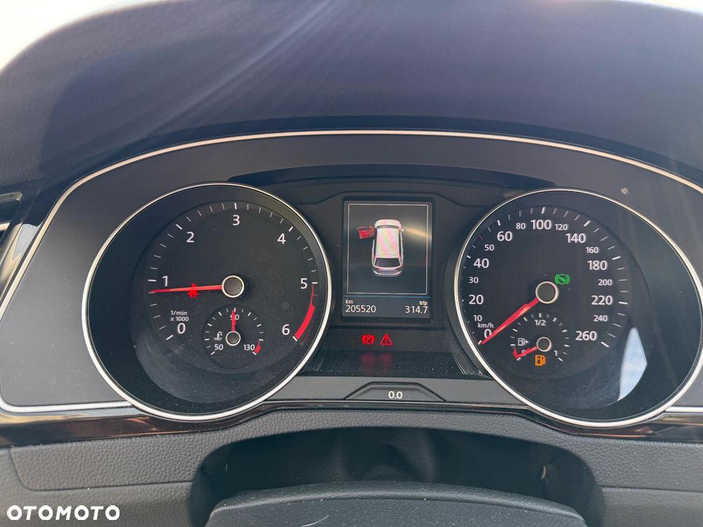 Volkswagen Passat Alltrack - 32