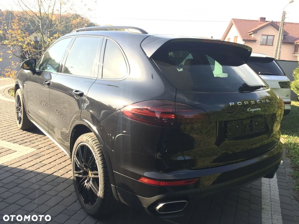Porsche Cayenne Diesel Platinum Edition - 4
