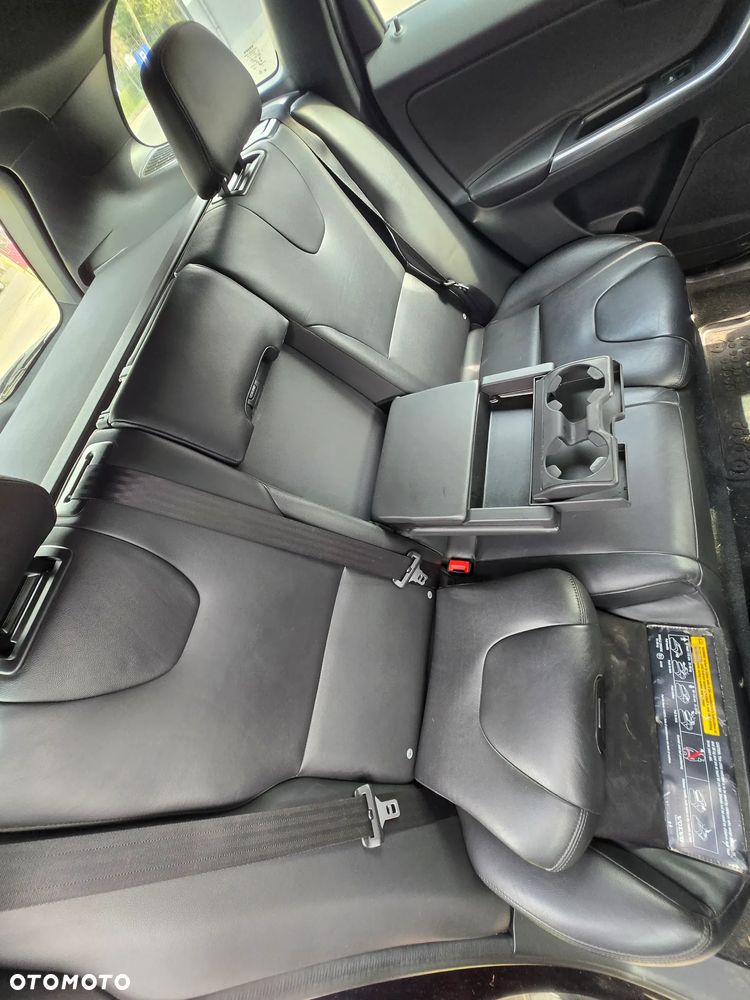 Volvo XC 60 D4 Geartronic Summum - 24