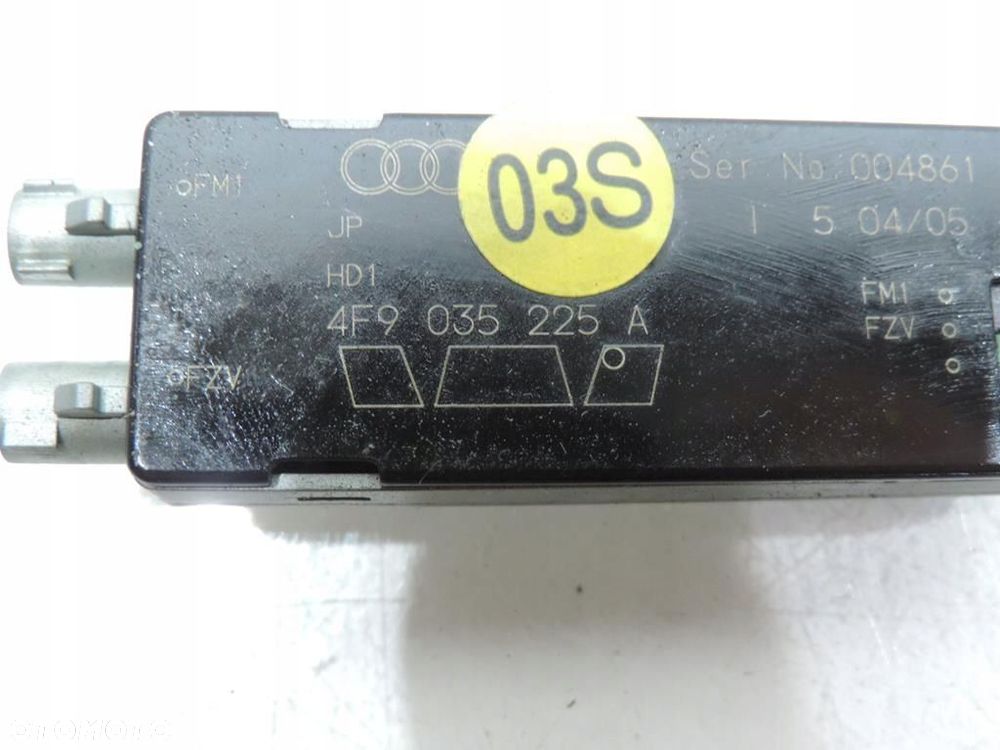 WZMACNIACZ ANTENY AUDI A6 C6 4F9035225A - 3